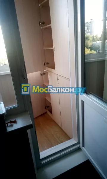 Шкаф на балкон купить в Дзержинском на заказ недорого от МосБалкон