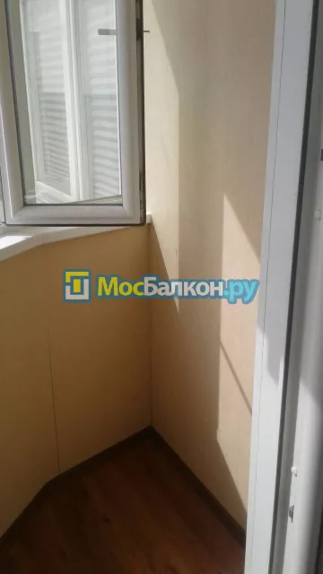 Отделка балкона и лоджии пластиковыми ПВХ панелями в Дзержинском от компании МосБалкон
