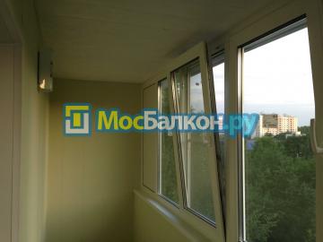 Отделка и ремонт балкона с установкой окон REHAU