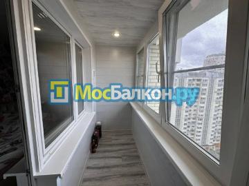 Остекление и отделка балконов в Братеево