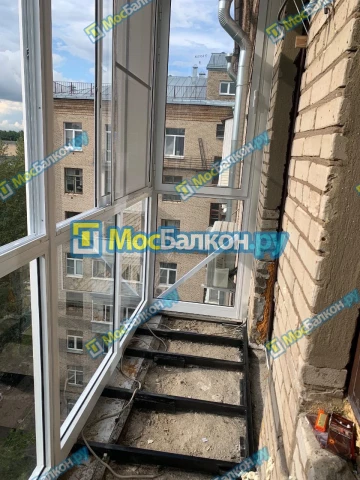 Остекление балконов с выносом заказать в Москве лучшая цена в МосБалкон