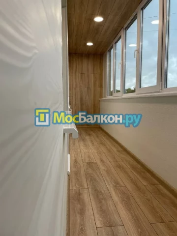 Заказать балкон в Дзержинском цена от 1320 руб | Остекление балконов и лоджий МосБалкон