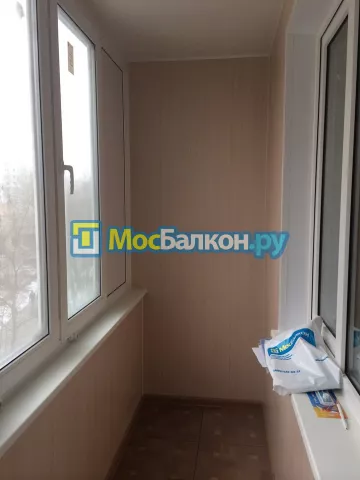 Отделка балкона и лоджии пластиковыми ПВХ панелями в Дзержинском от компании МосБалкон