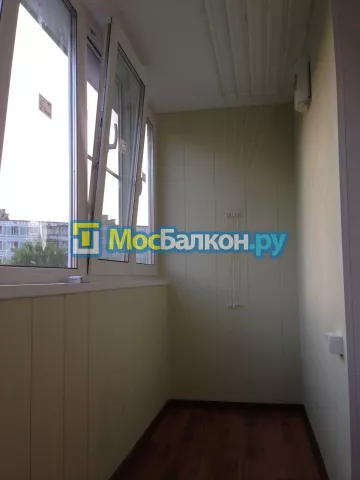 Отделка балкона и лоджии пластиковыми ПВХ панелями в Дзержинском от компании МосБалкон