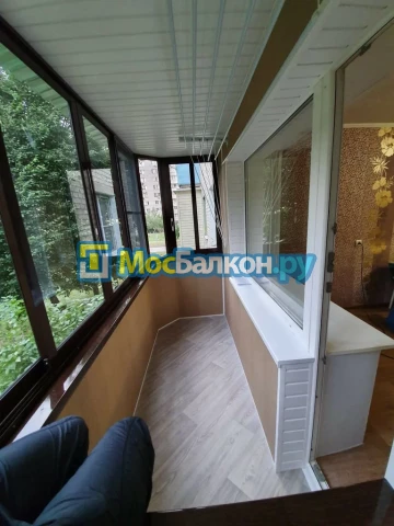 Заказать балкон в Дзержинском цена от 1320 руб | Остекление балконов и лоджий МосБалкон