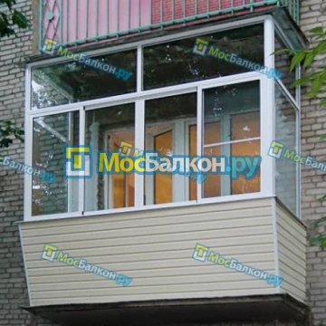 Остекление балкона в хрущевке под ключ в Москве низкие цены в «Мосбалкон