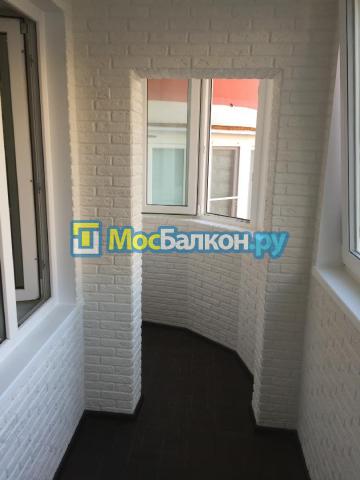 Остекление REHAU и обшивка искусственным камнем